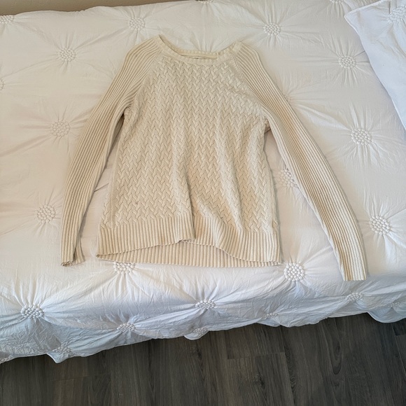 Sweater for sale - Picture 3 of 3
